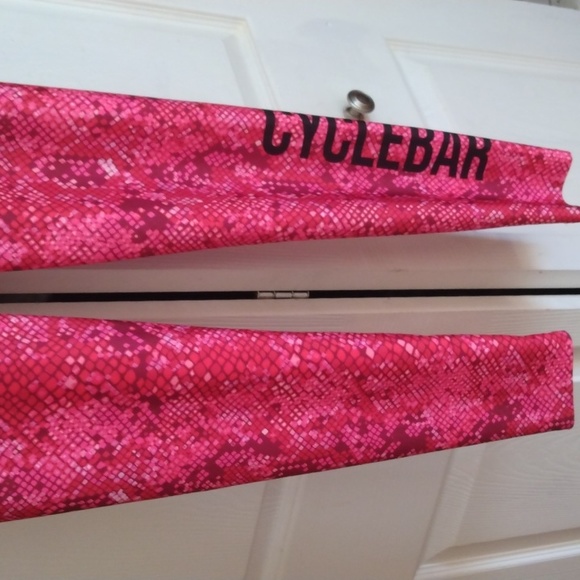 Emily HSU designs pink pattern leggings sz Large New - Picture 5 of 17